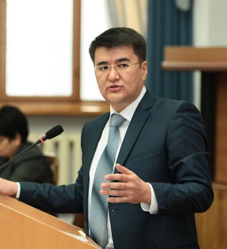 В Кыргызстане необходимо внедрять институты исламской экономики, - экс-министр У.Ташбаев