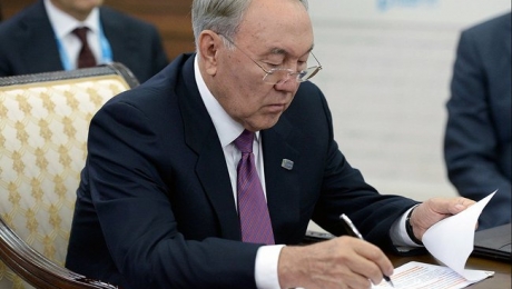 Президент Казахстана подписал поправки по вопросам внедрения исламского страхования