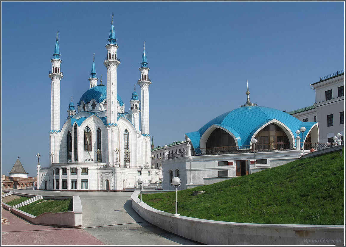 Редакция islamic-finance.ru поздравляет своих читателей и всех мусульман со священным праздником Ураза-байрам!